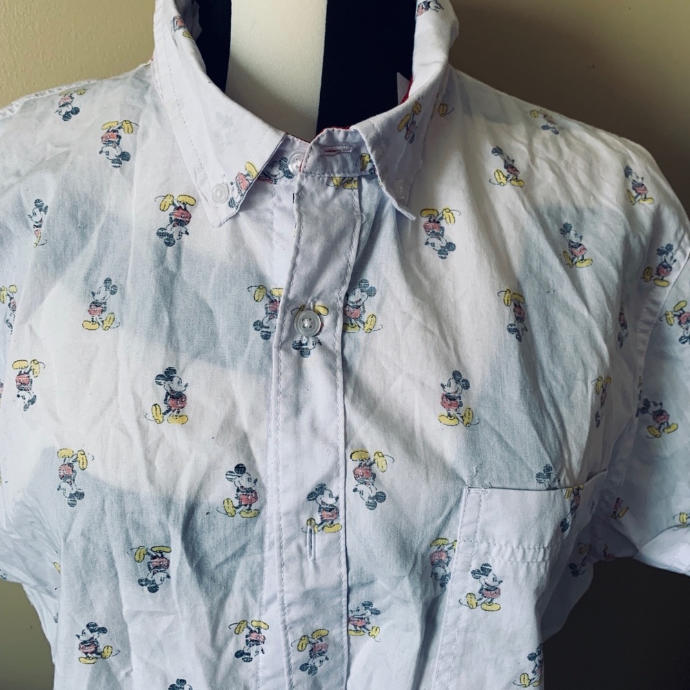 ♥️Disney button down